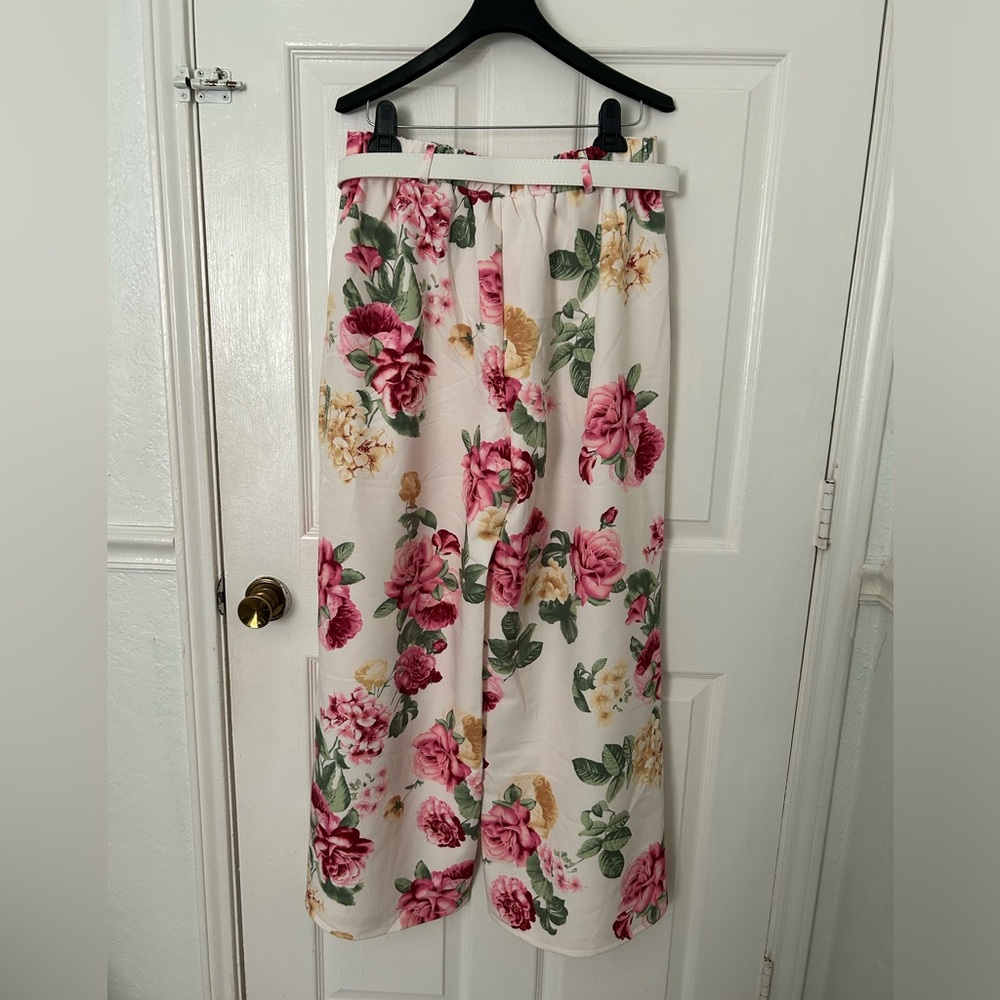 Floral Wide Leg Pants with Belt - Pink Rose Print - Picture 6 of 9